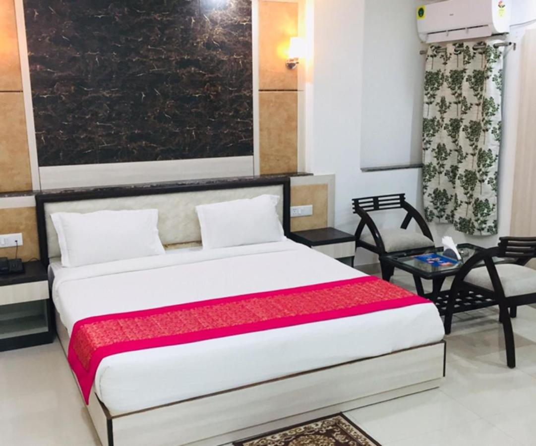 Aero Home Stay- Bed & Breakfast New Delhi Exterior photo